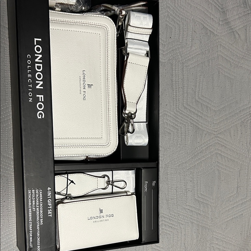 London Fog Cream Crossbody Bag Set